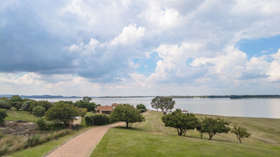 5 Bedroom Property for Sale in Oranjeville Free State